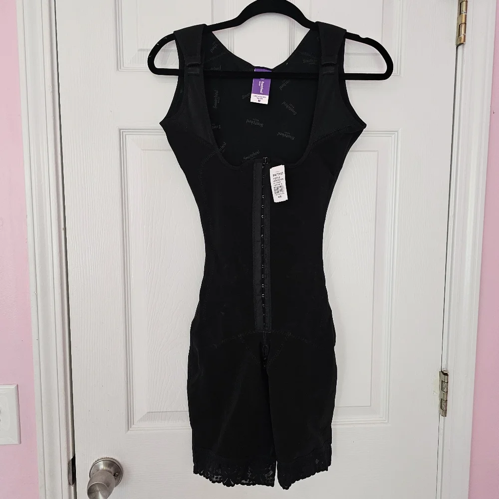 Snatched body High-Waist Black Full Body Shaper with Adjustable Straps - Picture 3 of 5